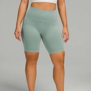 lululemon Wunder Train Contour Fit HighRise Bike Short 8 in Misty Glade